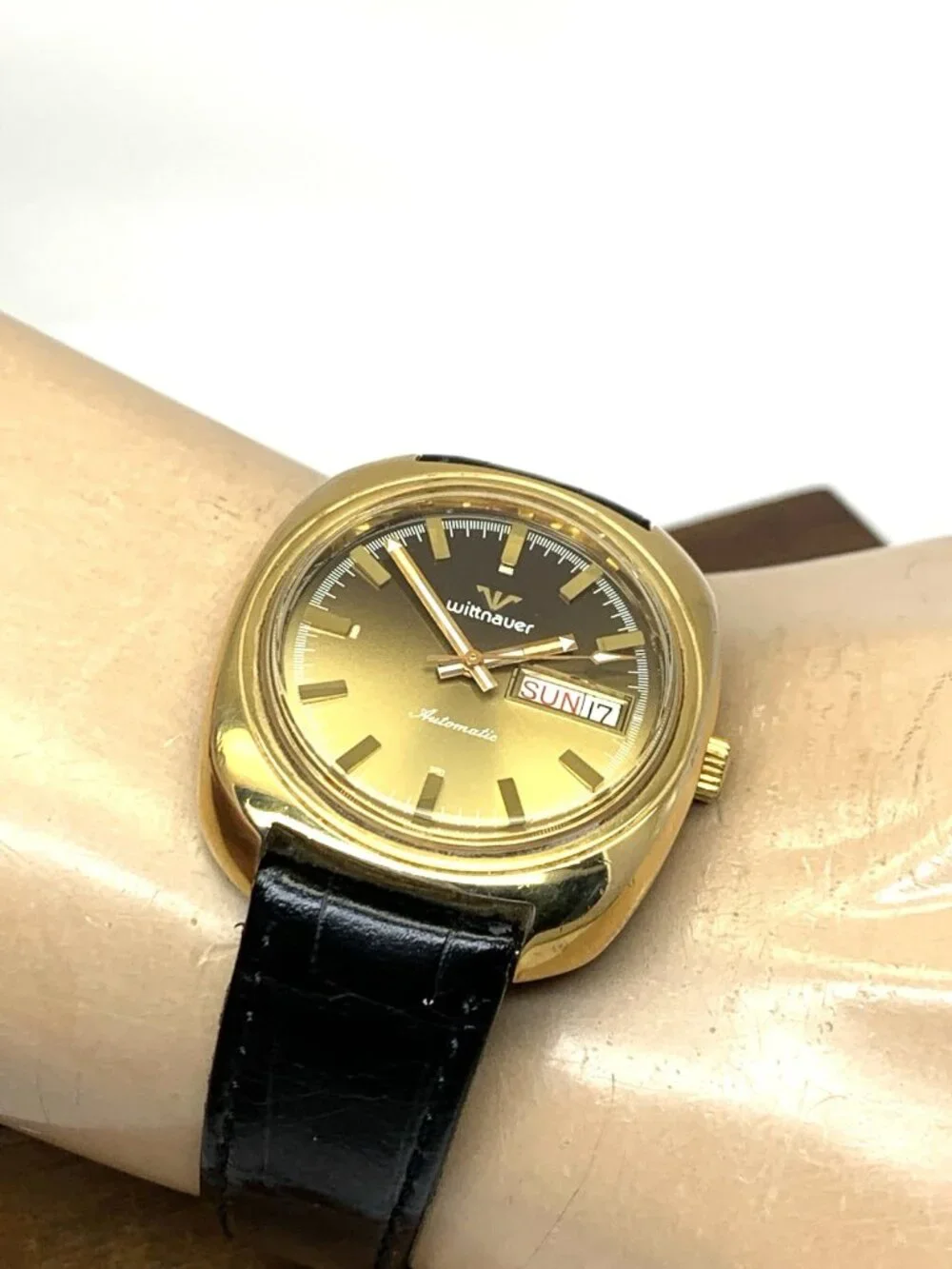 Wittnauer Men's Watch Vintage Swiss Automatic Gold Dial Day Date Leather Strap